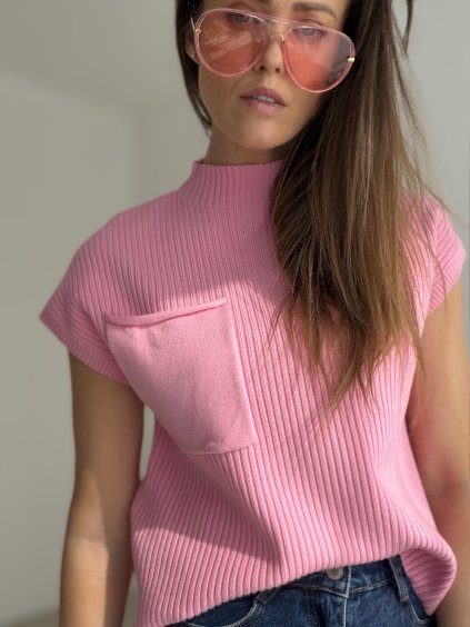 Sweater with a pocket