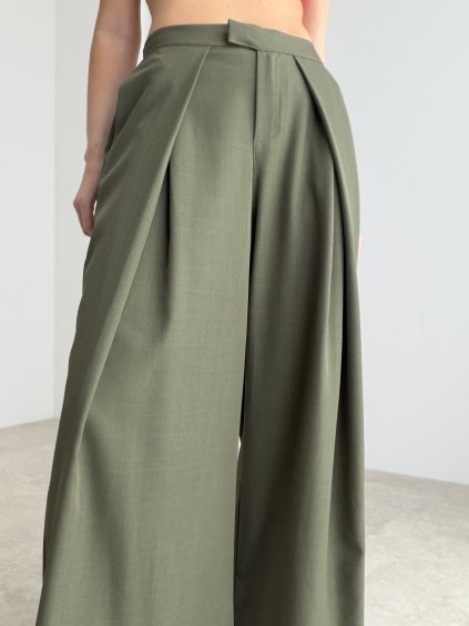 Wide-leg pants