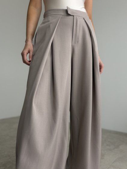 Wide-leg pants