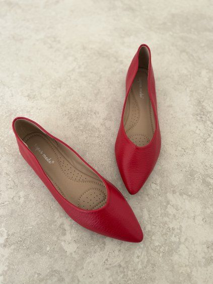 Ballet flats