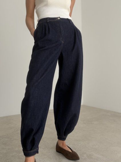 Balloon jeans