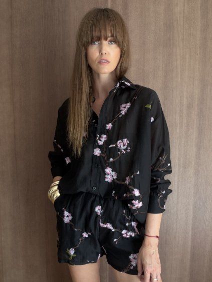Embroidered set