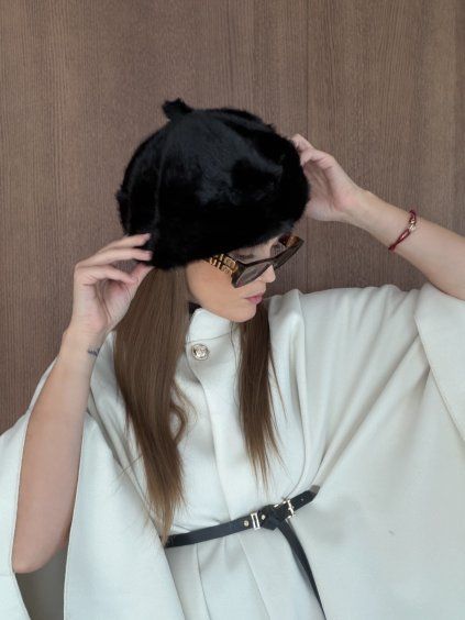 Fur beret