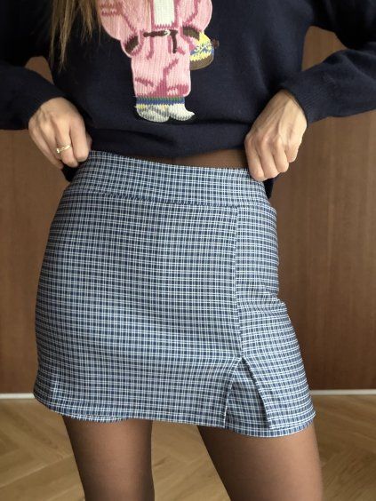 Karo skort