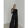 Wide-leg trousers