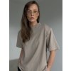T-shirt with shoulder pads