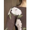 Sweter z kwiatami