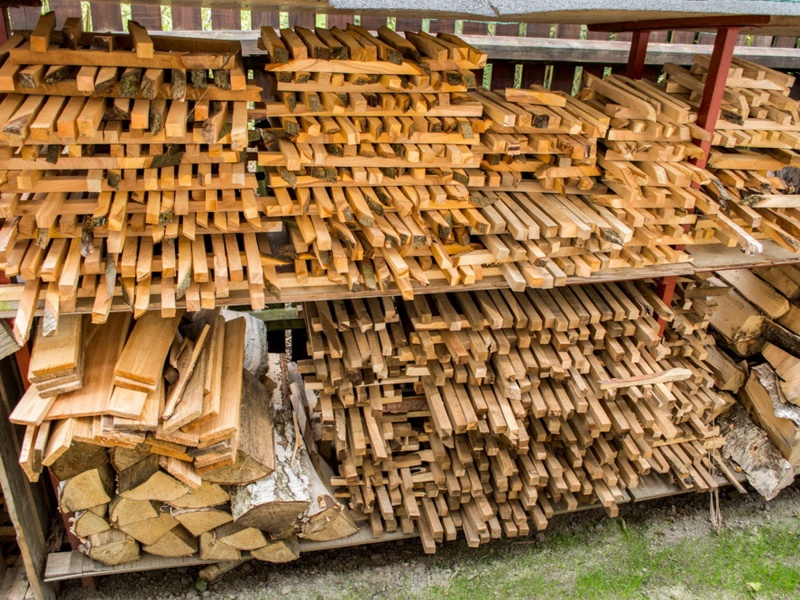 Sušení dřeva v dílně
