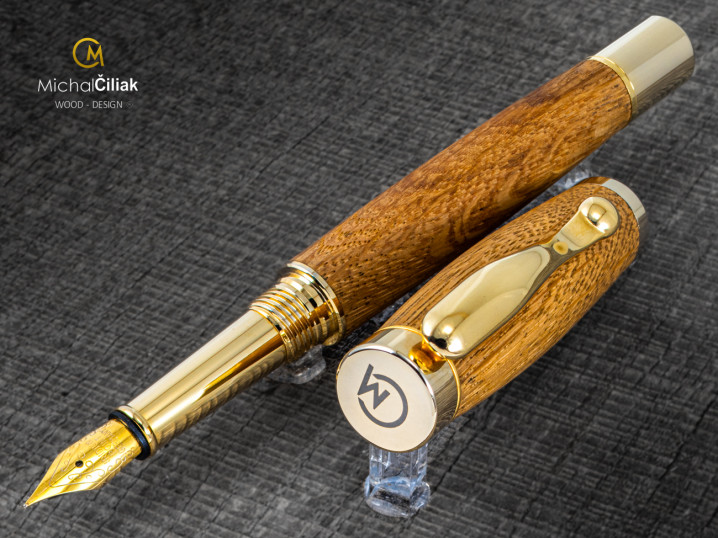 A Drevena pera Michal Ciliak wood design 3323