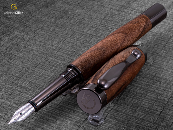 darek pro muze darkove pero s gravirovanim plnici kulickove drevene 1 3887