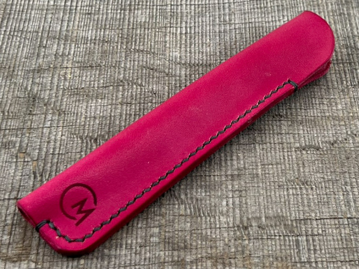 _Ručně vyrobené kožené pouzdro na propisku - Pink