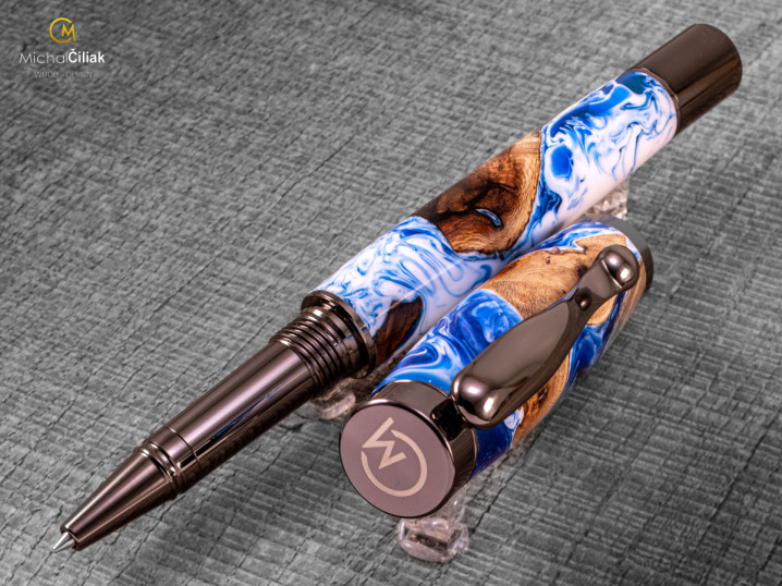 darek pro muze darkove pero s gravirovanim plnici kulickove drevene 1 4203