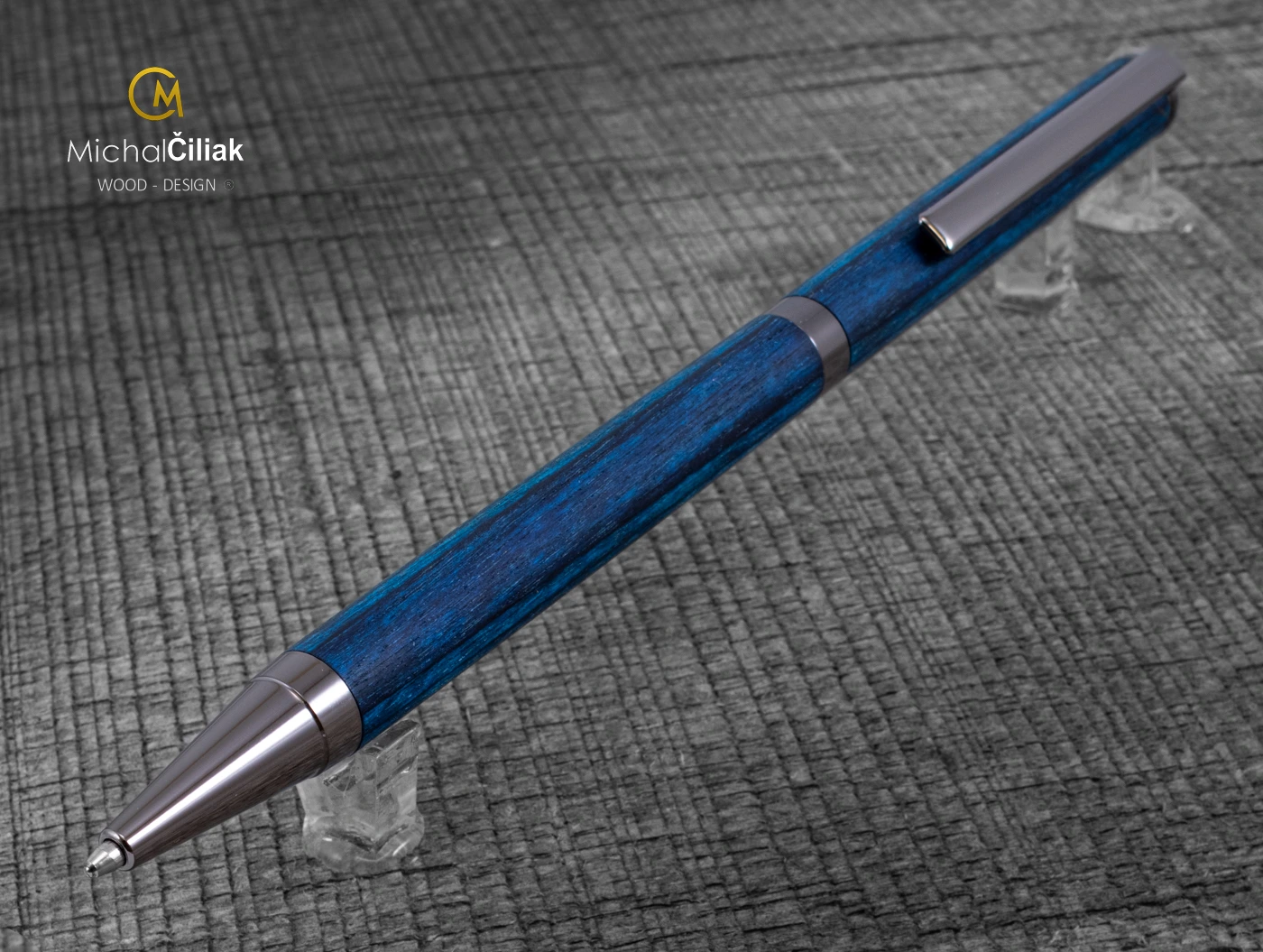 Handgefertigter Holzdrehkugelschreiber - Gefärbtes Furnier - Slimline gunmetal