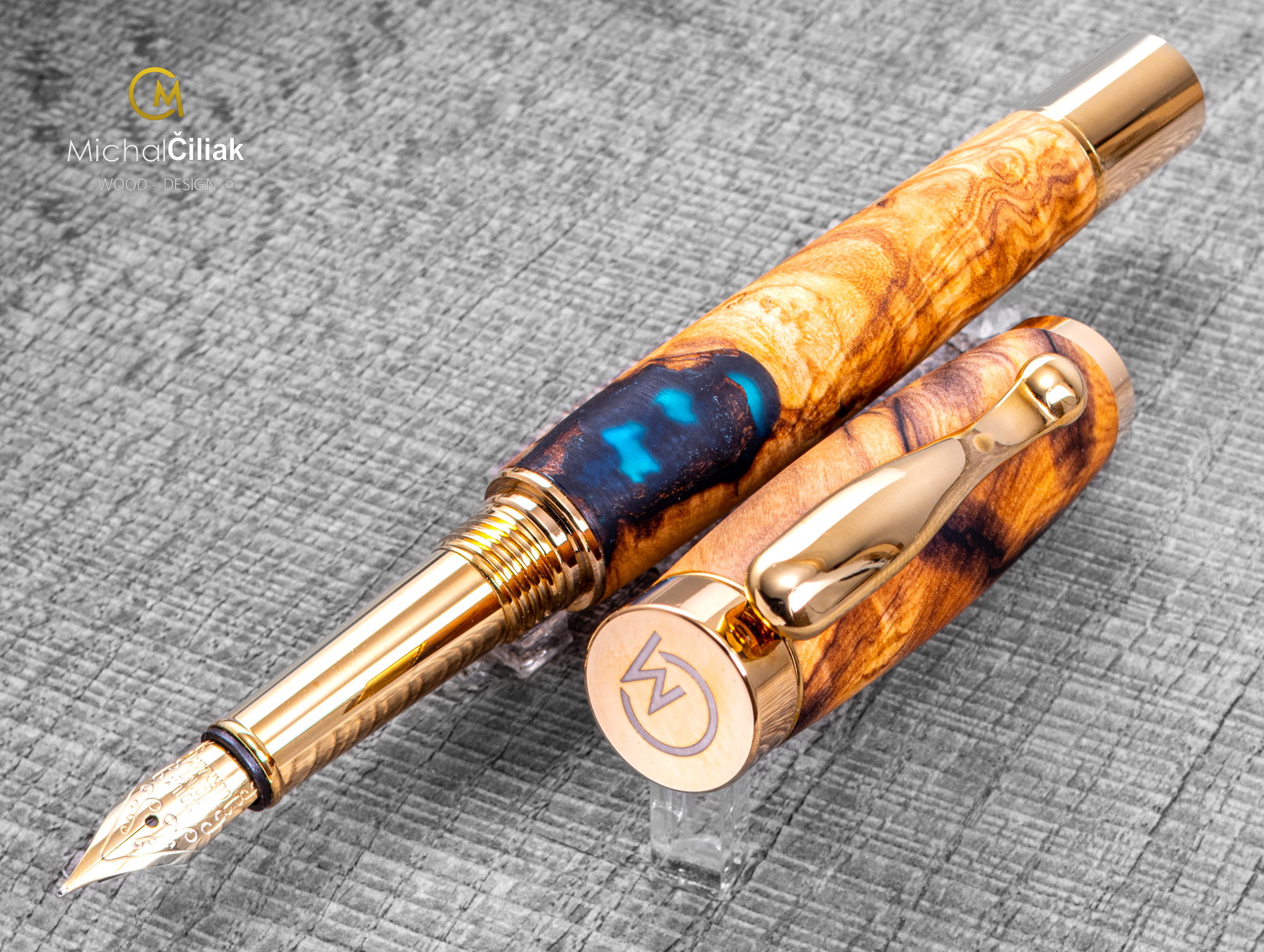 Dřevěné plnící pero Superior Olivovník & pryskyřice - Elegant gold