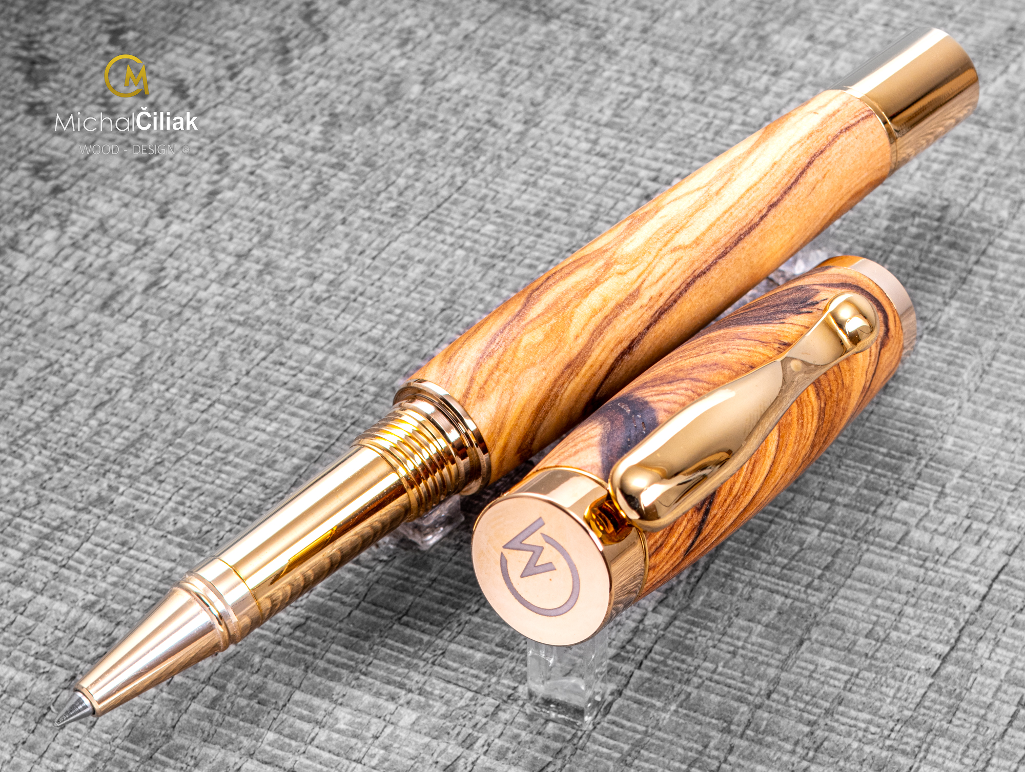 Dřevěné kuličkové pero Superior Olivovník & pryskyřice - Elegant gold