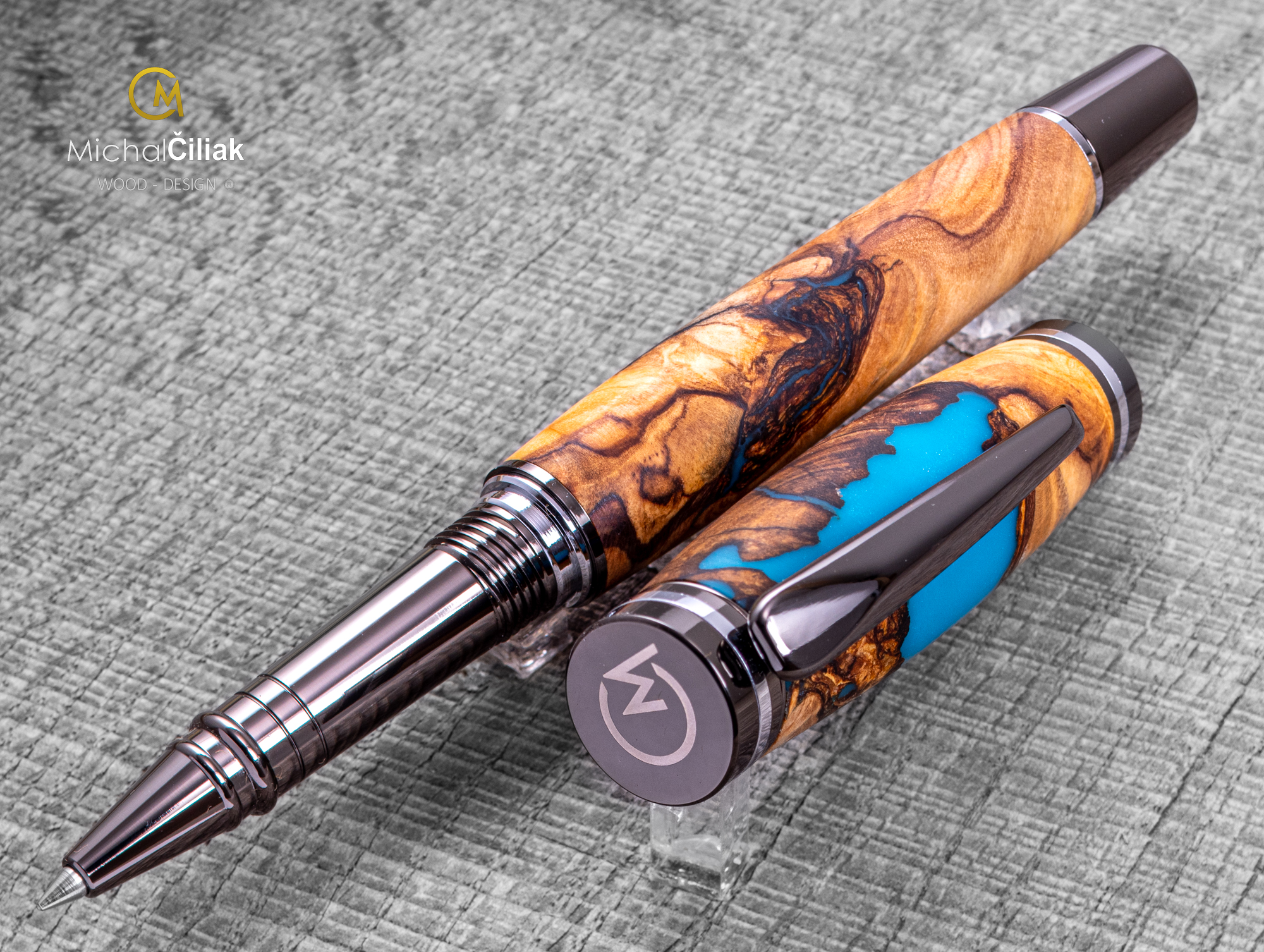 Dřevěné kuličkové pero Superior Olivovník & pryskyřice - Brilliance gunmetal chrome