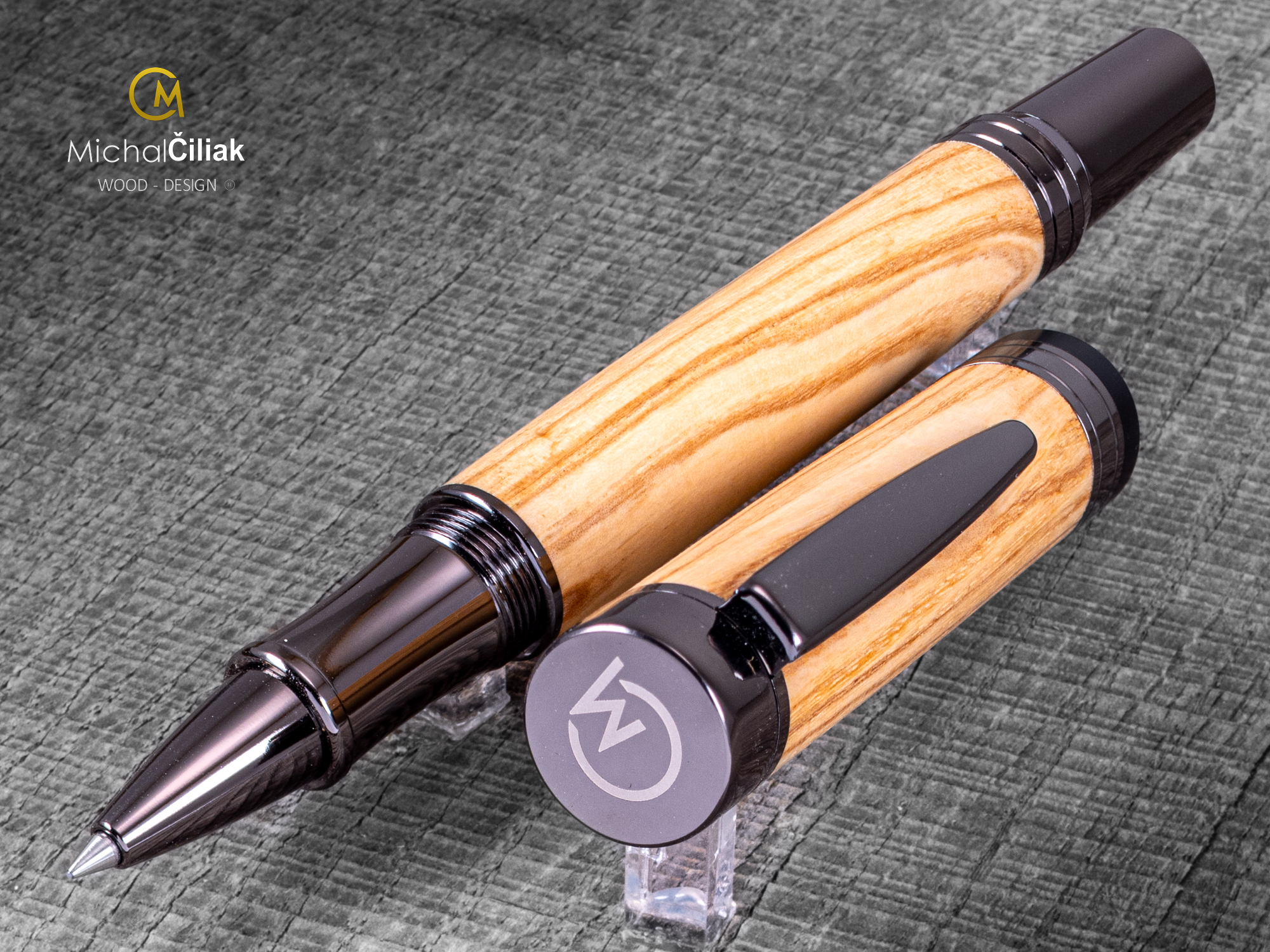 Dřevěné kuličkové pero Superior Jasan - Linear gunmetal