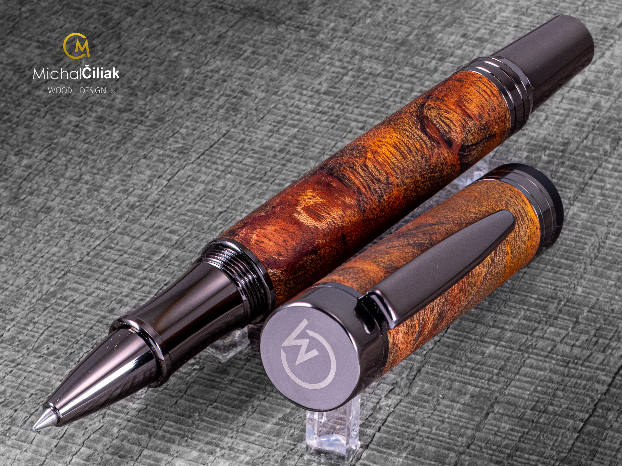Dřevěné kuličkové pero Superior Mahagonová kořenice - Linear gunmetal