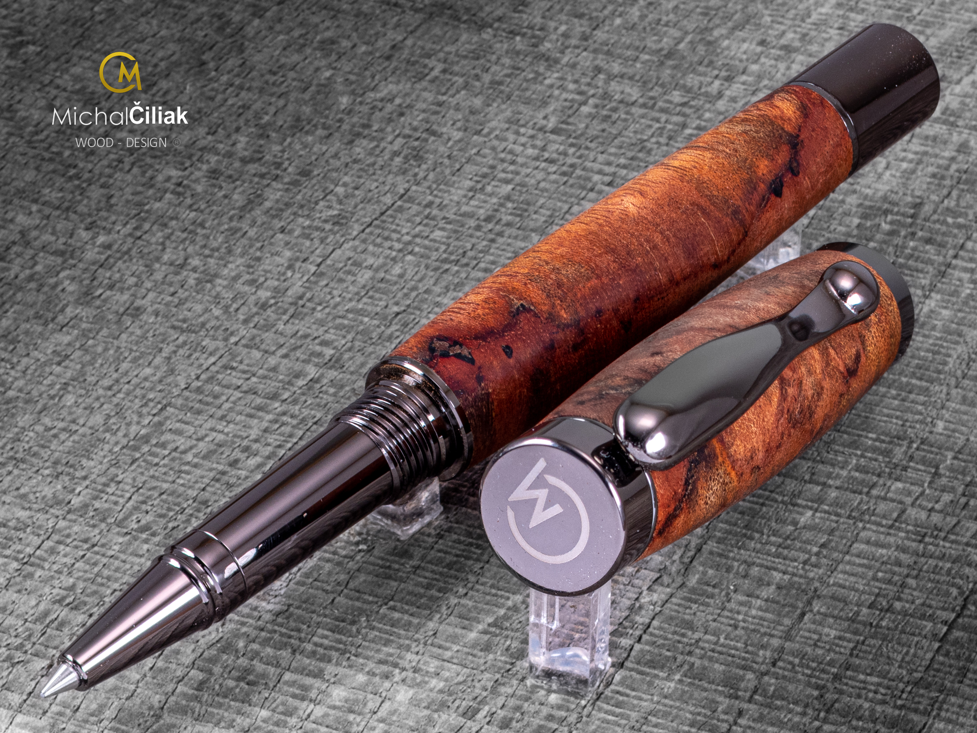 Dřevěné kuličkové pero Superior Mahagonová kořenice - Elegant gunmetal