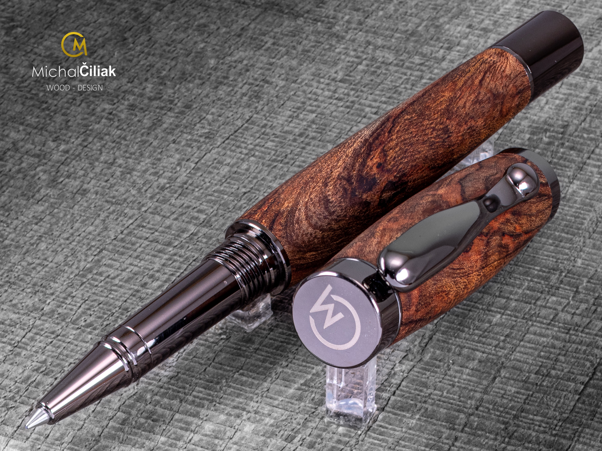 Dřevěné kuličkové pero Superior Mahagonová kořenice - Elegant gunmetal