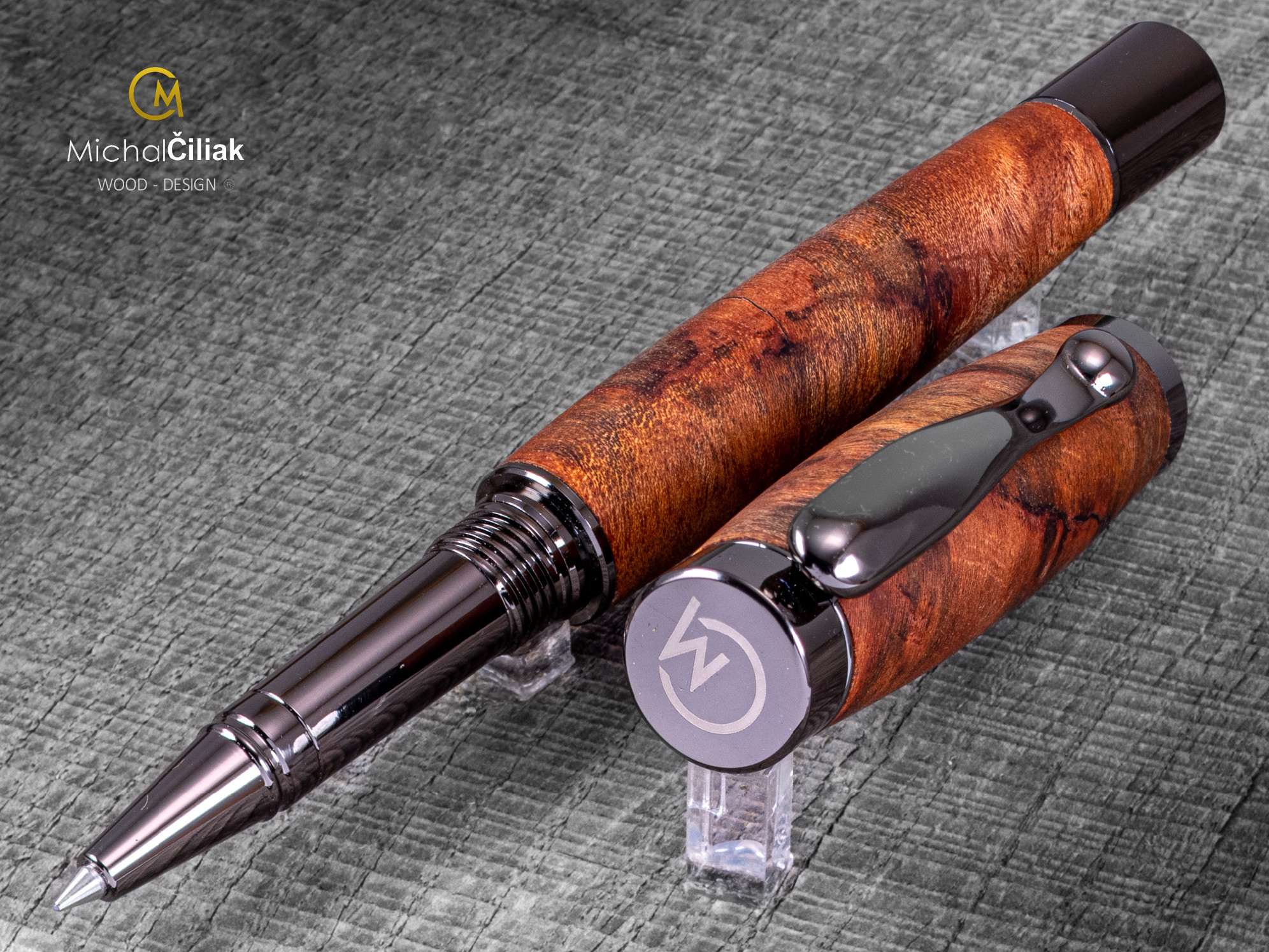 Dřevěné kuličkové pero Superior Mahagonová kořenice - Elegant gunmetal