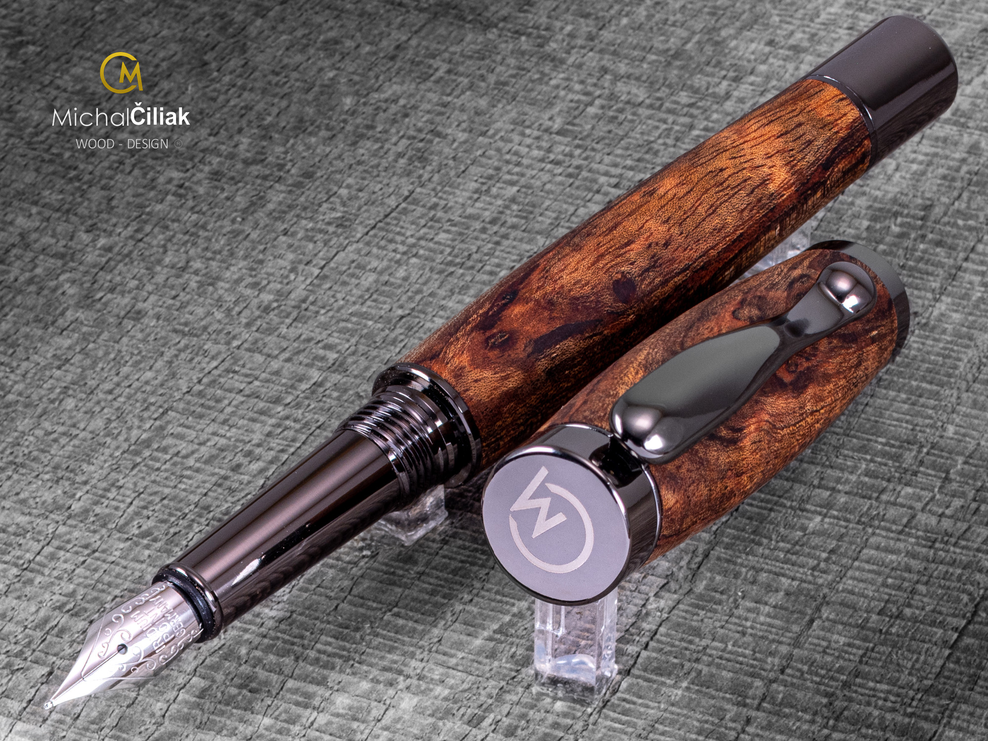 Dřevěné plnící pero Superior Mahagonová kořenice - Elegant gunmetal