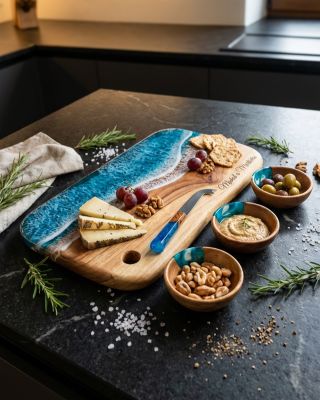 Takhle vypadá prkénko z mé dílny v akci ;). #michal_ciliak_wood_design #resinboard #cheeseboard #servingboard #kuchynenamieru