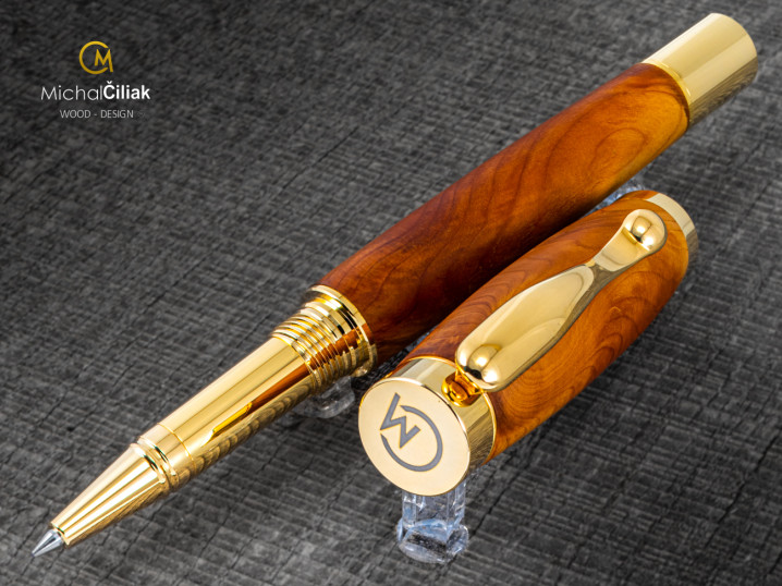 A Drevena pera Michal Ciliak wood design 3321