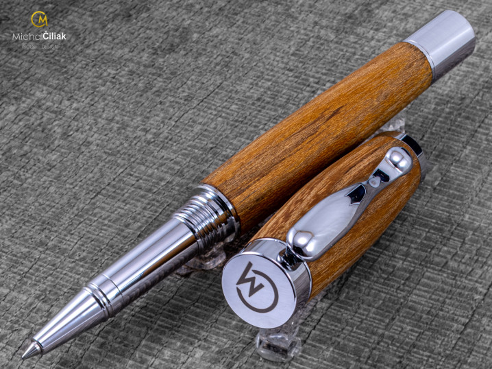 darek pro muze darkove pero s gravirovanim plnici kulickove drevene 1 3663