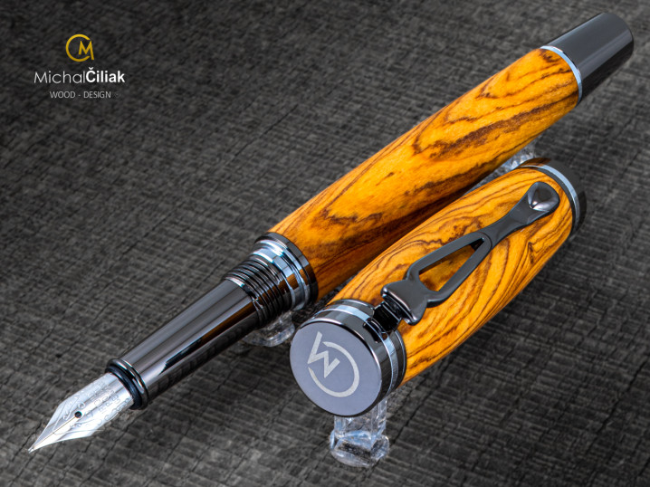A Drevena pera Michal Ciliak wood design 3285
