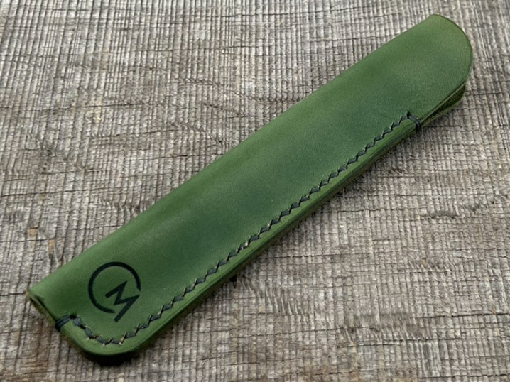 Traditionell hergestelltes, ledernes Etui für Drehkugelschreiber – Grün