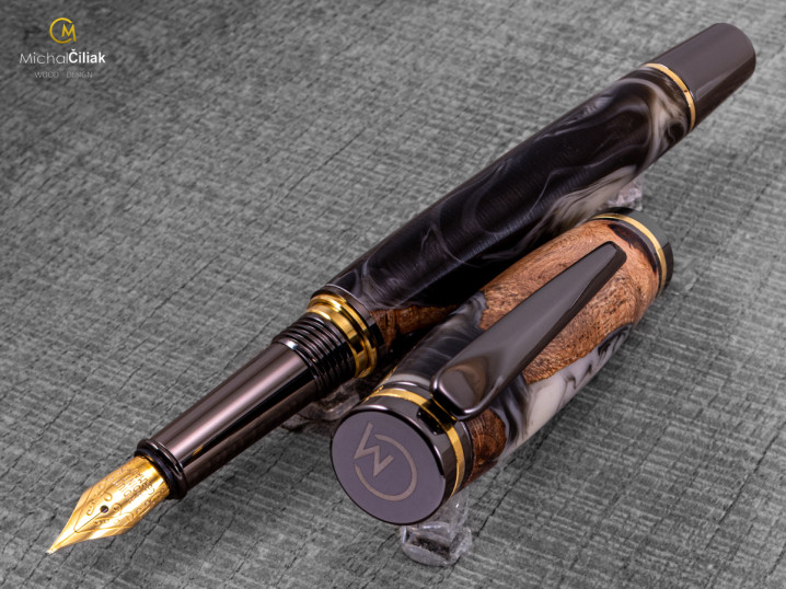 darek pro muze darkove pero s gravirovanim plnici kulickove drevene 1 4034