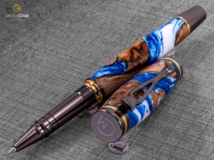 darek pro muze darkove pero s gravirovanim plnici kulickove drevene 1 4038