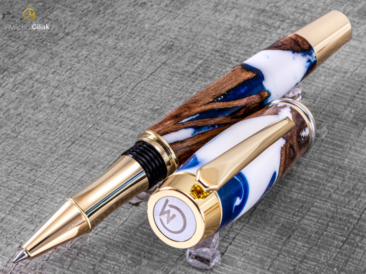 darek pro muze darkove pero s gravirovanim plnici kulickove drevene 1 4106