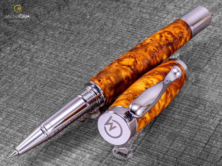 darek pro muze darkove pero s gravirovanim plnici kulickove drevene 1 4187