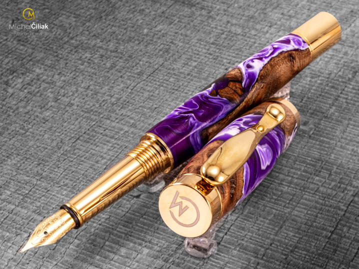 darek pro muze darkove pero s gravirovanim plnici kulickove drevene 1 4192