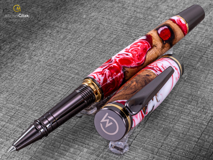 darek pro muze darkove pero s gravirovanim plnici kulickove drevene 1 4219