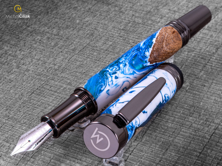 darek pro muze darkove pero s gravirovanim plnici kulickove drevene 1 LIN1