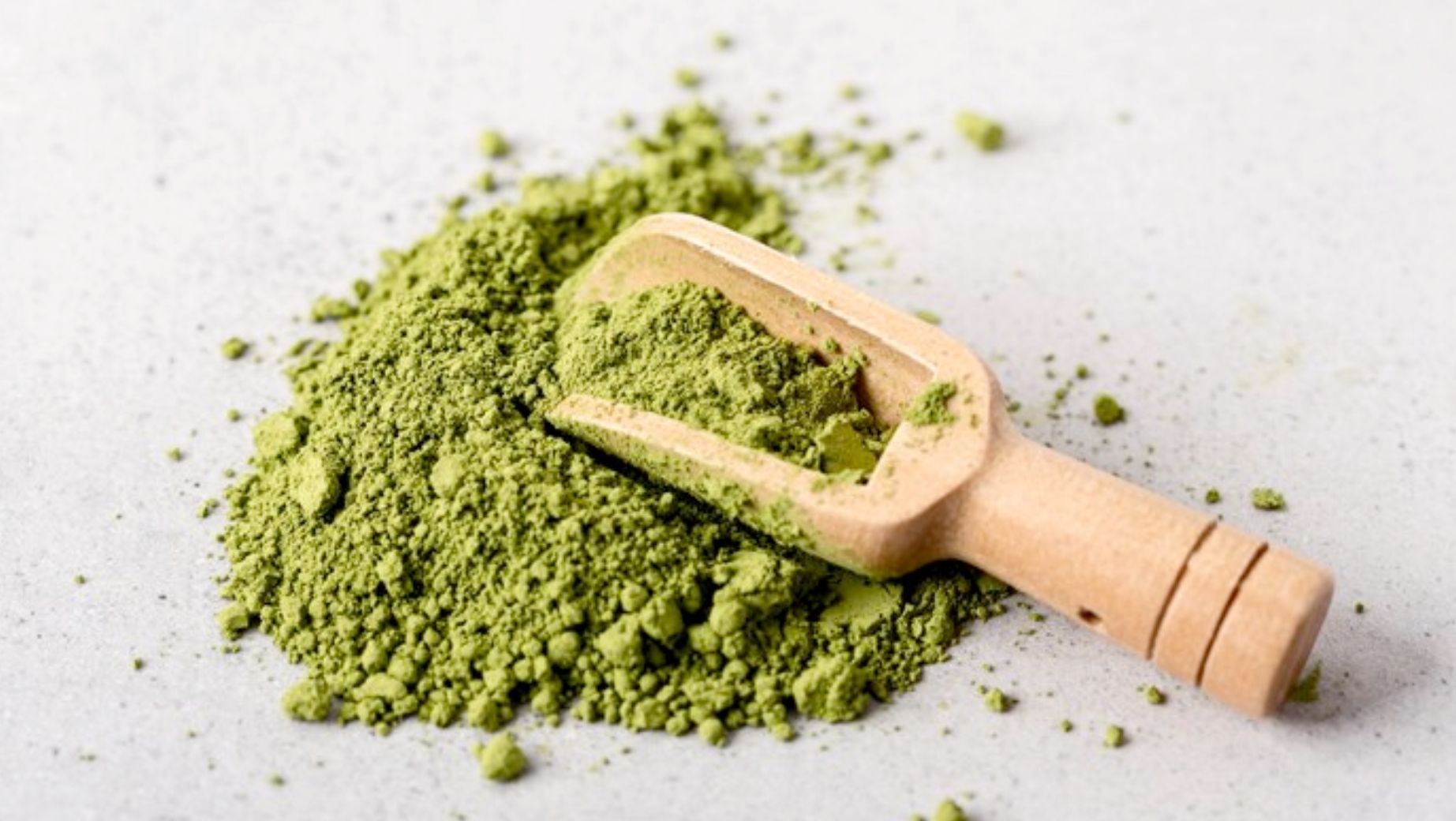 Jaké jsou účinky Matchy na lidské tělo?