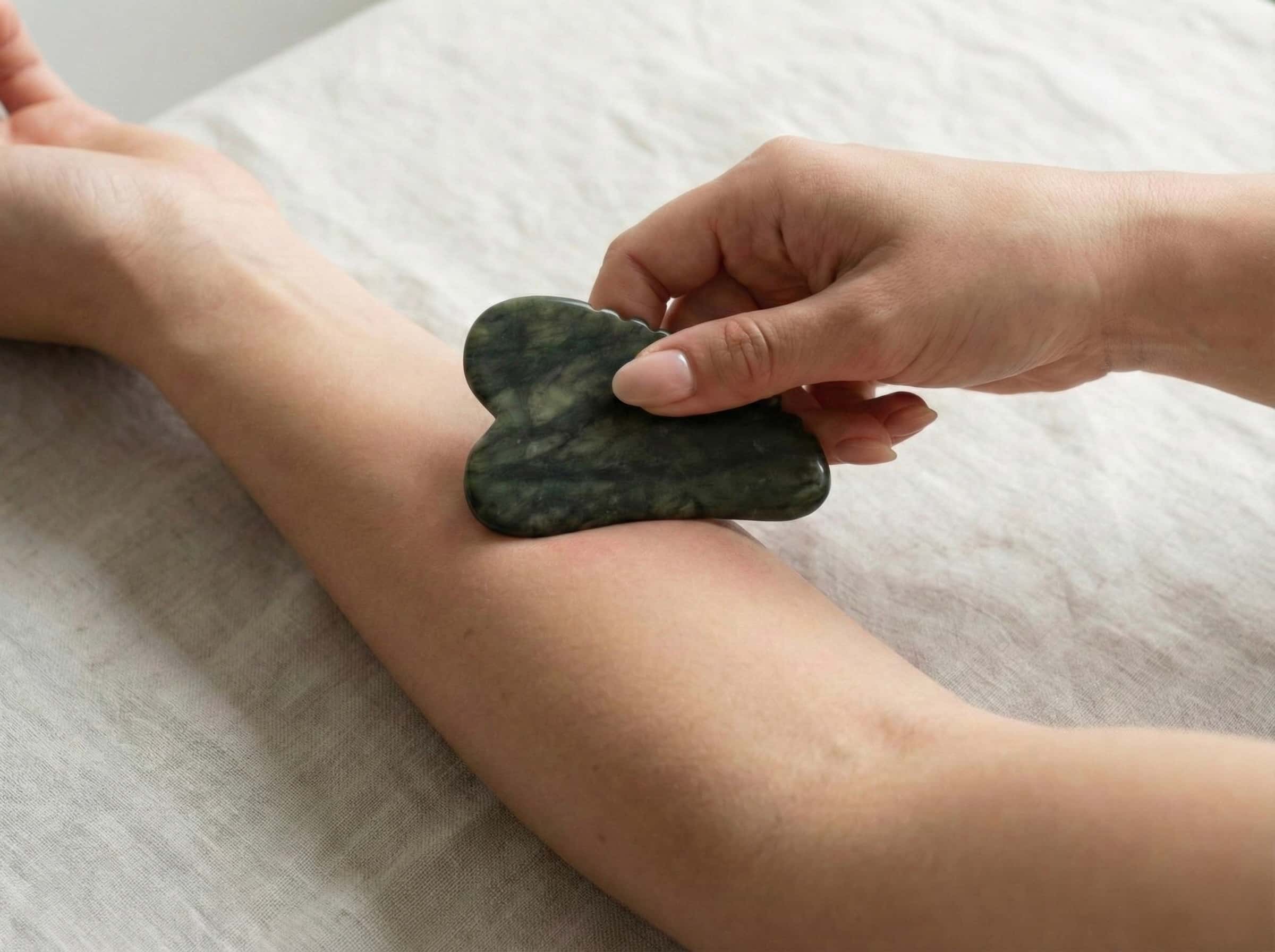 Použití Gua Sha kamene