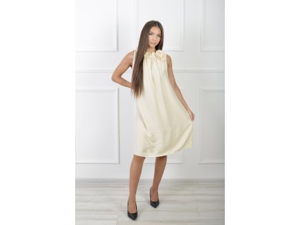 Dámske krátke bezrukávové šaty béžovej farby s odnímateľným kvetom 21780