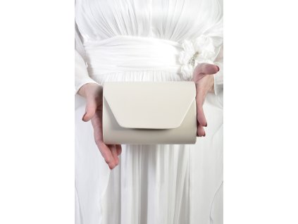 Dámska spoločenská matná kabelka bledobéžovej farby 17948