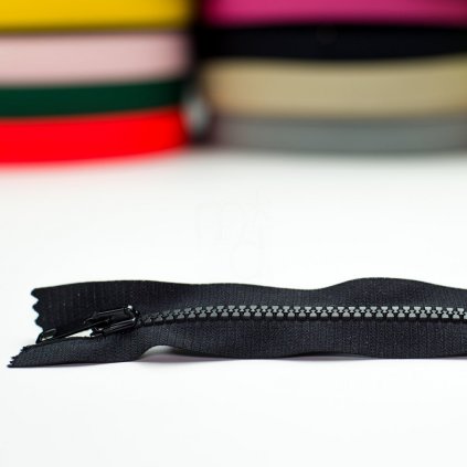 zip kostěný nedělitelný No6 14cm - černý