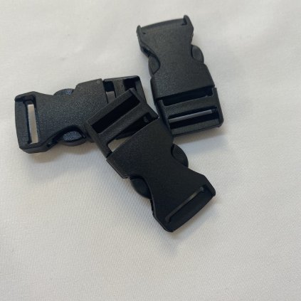 500406 trojzubec 1,5cm černý (2)