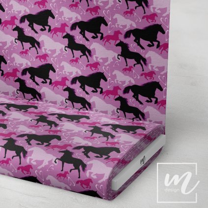 770003 koníci na růžové by Jana látka 3