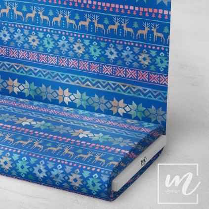 734006 2 norský vzor s jeleny na středně modré látka 3