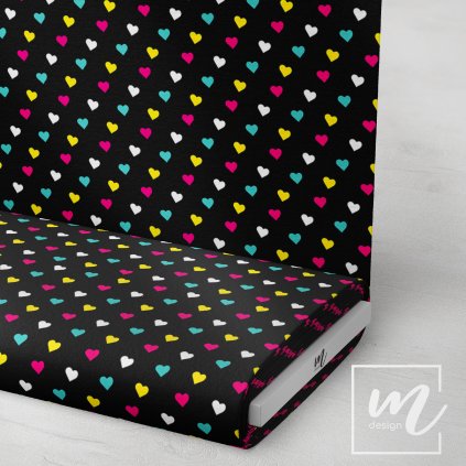 757020barevná srdíčka na černé látka 3