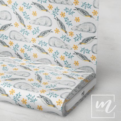 702003 akvarel best friend medvěd a tučňák a oranžovými kvítky látka 3