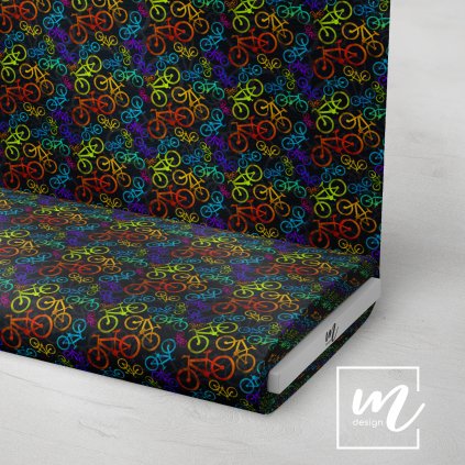 770038 2 duhová kola na černé by Jana látka 3