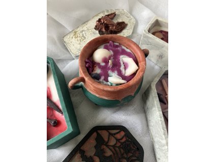 Kotlík stařenky Oggové